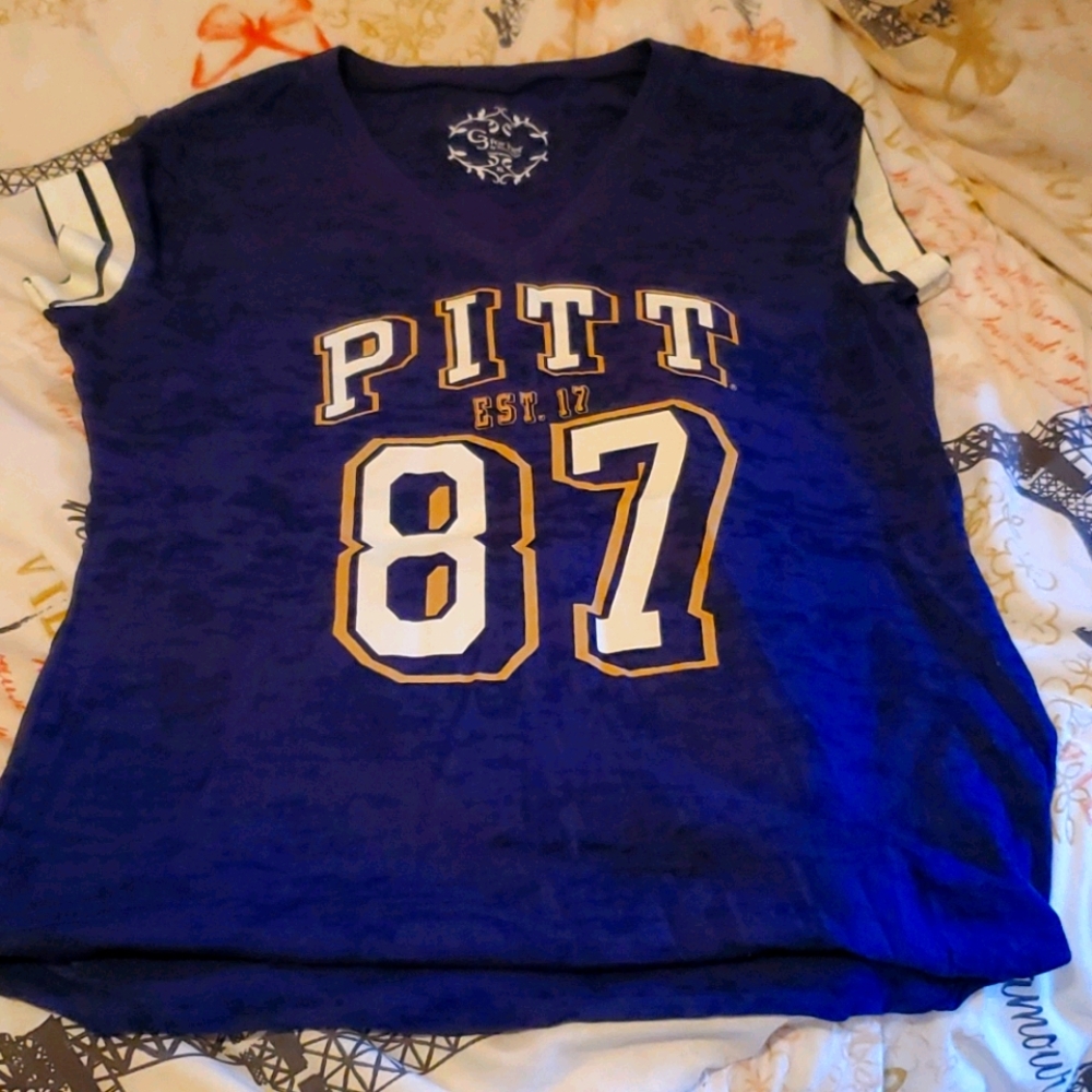 Pittsburgh Panthers shirt